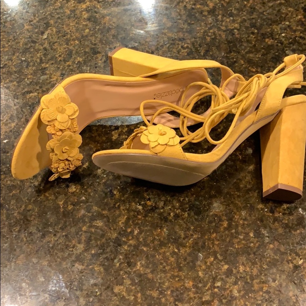 Sandals - Picture 2 of 2